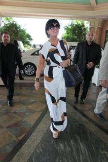 Kris Jenner feet photo thumbnail
