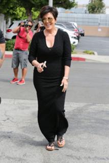 Kris Jenner feet photo thumbnail