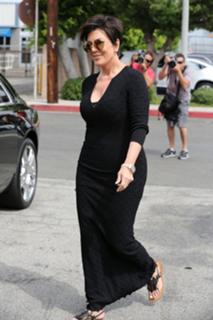 Kris Jenner feet photo thumbnail