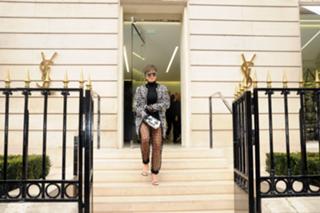 Kris Jenner feet photo thumbnail