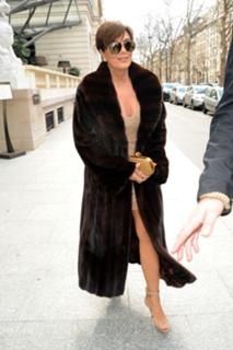 Kris Jenner feet photo thumbnail