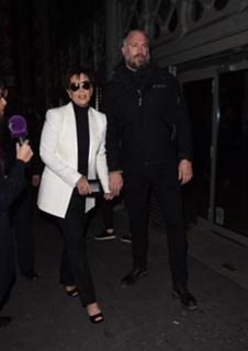 Kris Jenner feet photo thumbnail