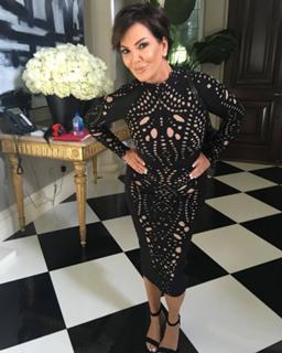 Kris Jenner feet photo thumbnail