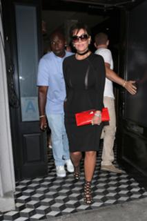 Kris Jenner feet photo thumbnail