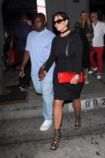 Kris Jenner feet photo thumbnail