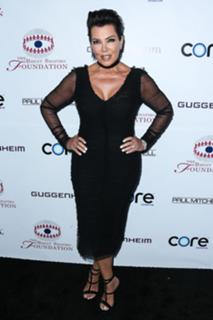 Kris Jenner feet photo thumbnail
