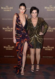 Kris Jenner feet photo thumbnail