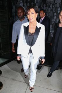 Kris Jenner feet photo thumbnail