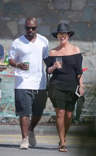 Kris Jenner feet photo thumbnail