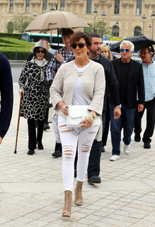 Kris Jenner feet photo thumbnail