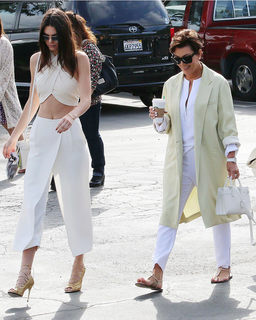 Kris Jenner feet photo thumbnail