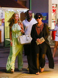 Kris Jenner feet photo thumbnail