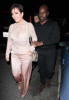 Kris Jenner feet photo thumbnail