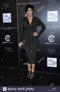 Kris Jenner feet photo thumbnail