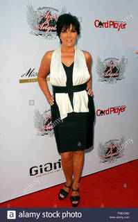 Kris Jenner feet photo thumbnail