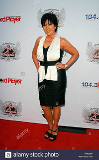 Kris Jenner feet photo thumbnail