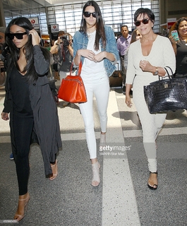Kris Jenner feet photo thumbnail