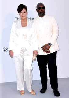 Kris Jenner feet photo thumbnail