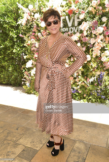 Kris Jenner feet photo thumbnail