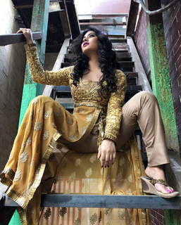 Krishna Mukherjee feet photo 9