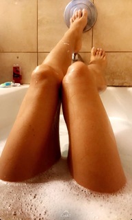 Krisondra Daigneault feet photo thumbnail