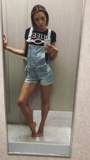 Krisondra Daigneault feet photo thumbnail