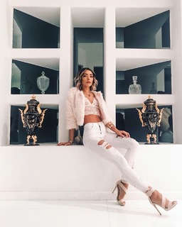 Krisondra Daigneault feet photo thumbnail