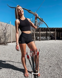 Krisondra Daigneault feet photo thumbnail