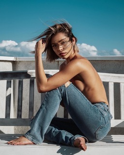 Krisondra Daigneault feet photo thumbnail