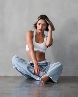 Krisondra Daigneault feet photo thumbnail