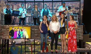 Kristal Silva feet photo thumbnail