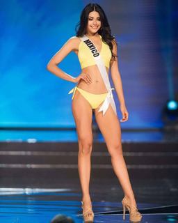 Kristal Silva feet photo thumbnail