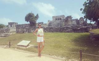 Kristal Silva feet photo thumbnail