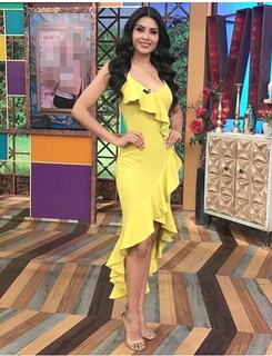 Kristal Silva feet photo thumbnail