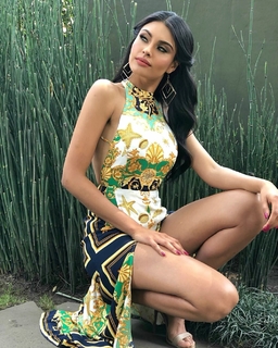 Kristal Silva feet photo thumbnail