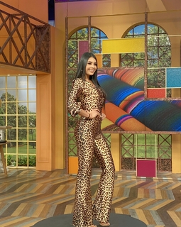 Kristal Silva feet photo thumbnail