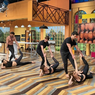 Kristal Silva feet photo thumbnail