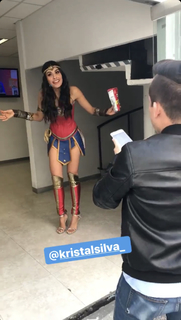 Kristal Silva feet photo thumbnail