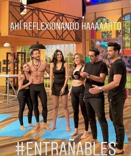 Kristal Silva feet photo thumbnail