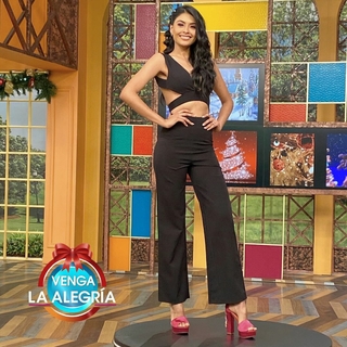 Kristal Silva feet photo thumbnail