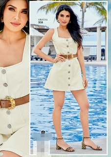 Kristal Silva feet photo thumbnail