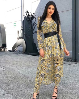 Kristal Silva feet photo thumbnail