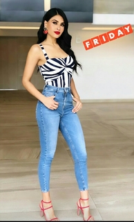 Kristal Silva feet photo thumbnail