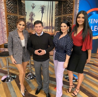 Kristal Silva feet photo thumbnail