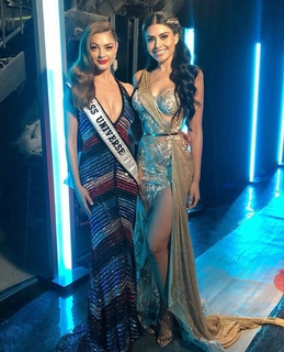 Kristal Silva feet photo thumbnail