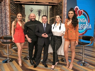 Kristal Silva feet photo thumbnail