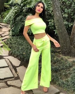 Kristal Silva feet photo thumbnail