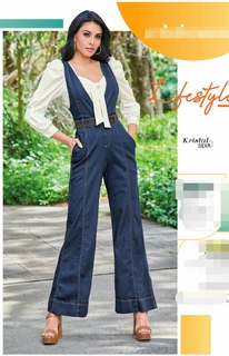 Kristal Silva feet photo thumbnail