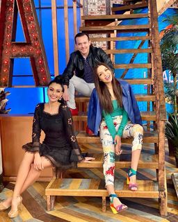 Kristal Silva feet photo thumbnail