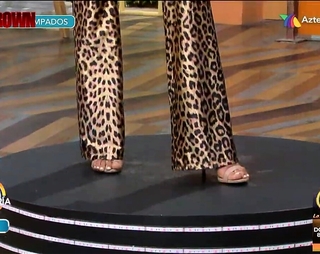 Kristal Silva feet photo thumbnail